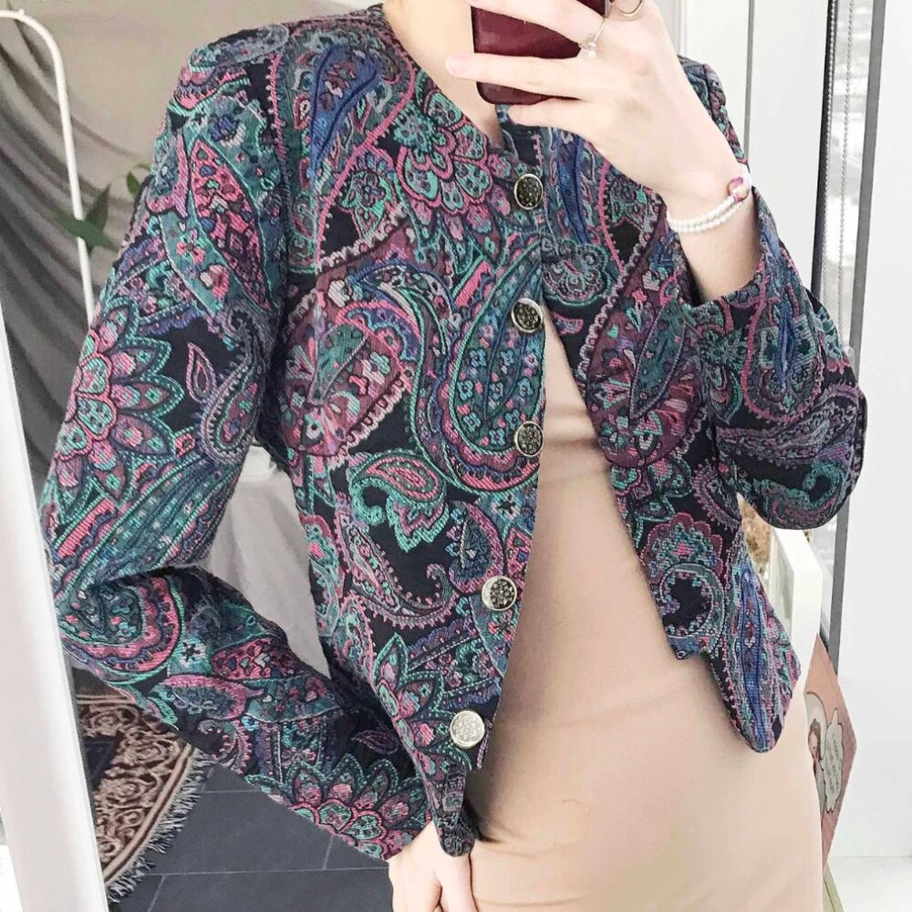 Vintage Paisley Tapestry Blazer: 80s/90s Floral Jacket